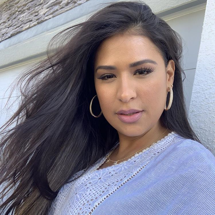 Simone, irmã de Simaria, sofre acidente no trânsito e motorista foge