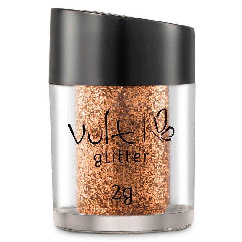 Com part&iacute;culas refletoras de luz que promovem efeito surpreendente &agrave;s maquiagens mais elaboradas, o <strong>Glitter </strong><a href="https://www.vult.com.br/glitter-vult-03/p">Vult</a> possui embalagem com dosador que permite o uso sem desperd&iacute;cio. Pre&ccedil;o: R$ 13,90.