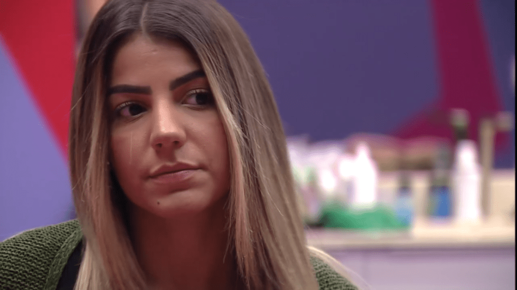 Pai de Hariany detona Globo por expulsão e depois pede desculpas