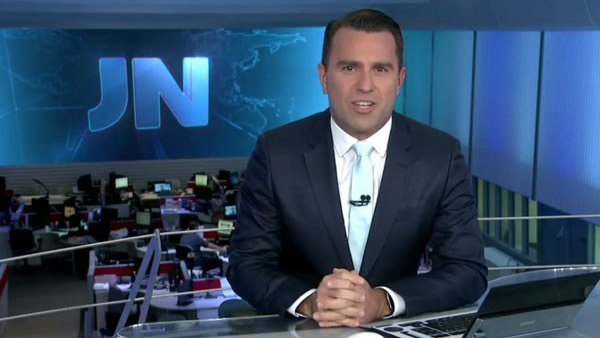 Rara aparição: Rodrigo Bocardi posta foto ao lado da mulher