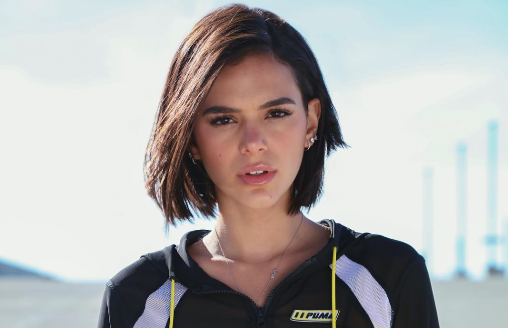 Marquezine se retrata após curtida em comentário polêmico sobre Piovani