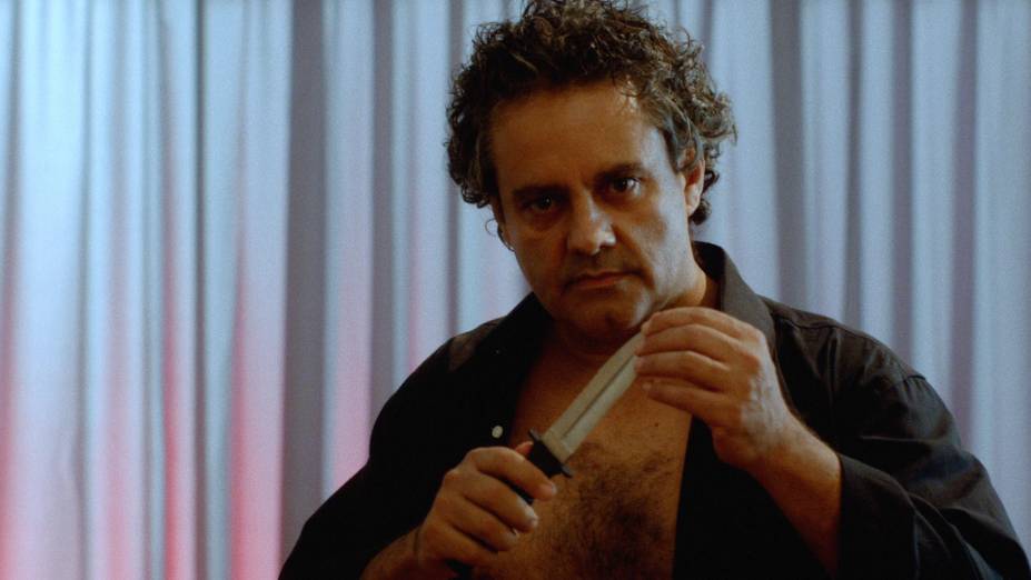 <strong>Mal Nosso (estreia em 08/07): <span style="font-weight:400;">Neste conto de terror ambientado em S&atilde;o Paulo, o ex-exorcista Arthur precisa tomar medidas extremas ao descobrir que um dem&ocirc;nio est&aacute; a caminho para reivindicar a alma de sua filha. Dire&ccedil;&atilde;o de Samuel Galli.</span></strong>