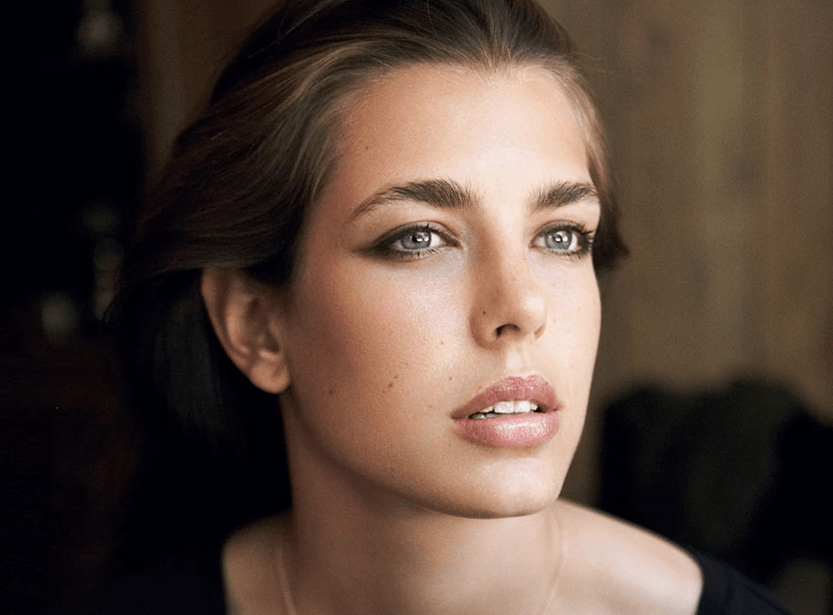 Veja a primeira foto do casamento da neta de Grace Kelly