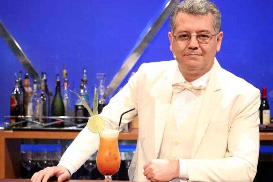 A nova profissão de Alex, ex-garçom de Jô Soares