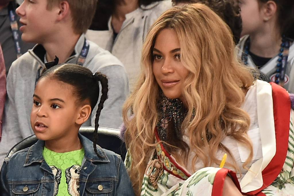 O deslumbrante look “mãe e filha” de Beyoncé e Blue Ivy