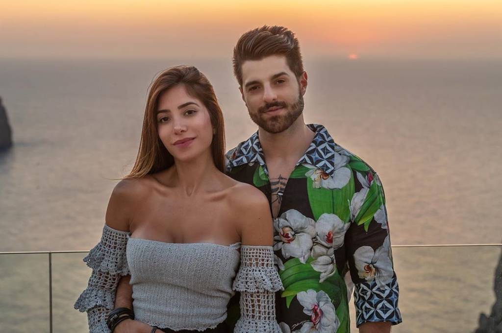 Closet gigante de Alok e esposa vira assunto na web