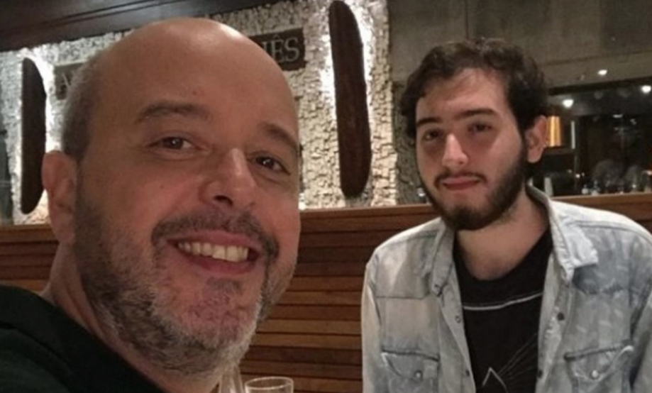 Filho de Alex Escobar desabafa nas redes sociais e o acusa de negligência