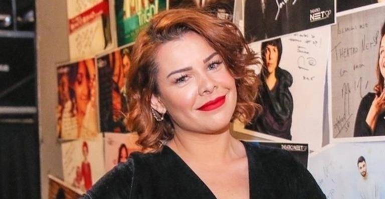 Fernanda Souza chora em programa ao revelar momento difícil da vida
