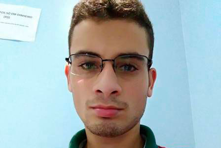 Homem morre afogado em lua de mel um dia após se casar