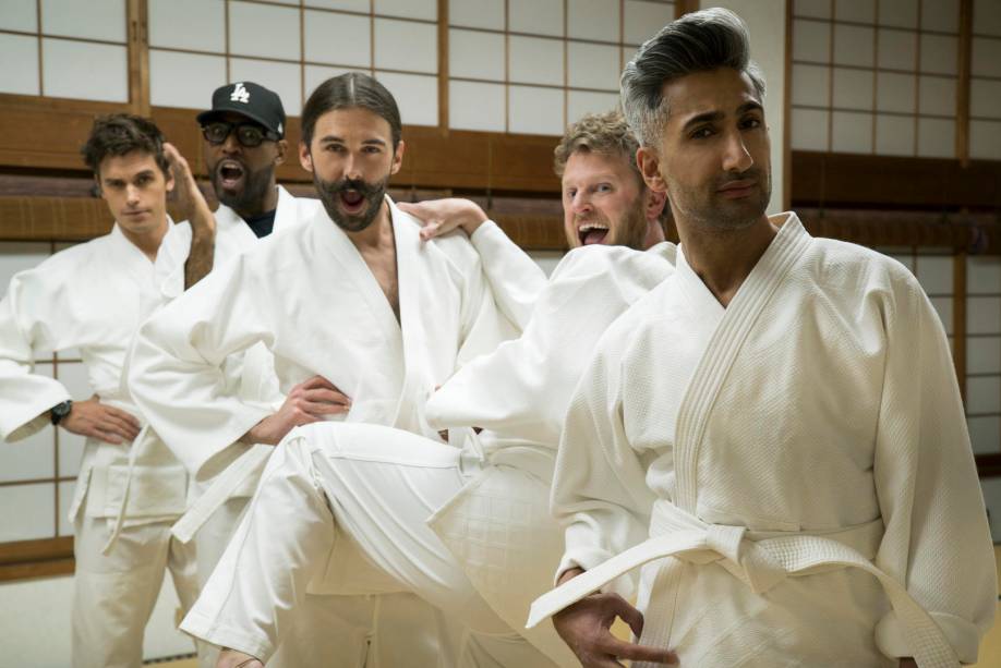 <strong>Queer Eye - Luz, Câmera, Japão! (estreia em 01/11): </strong><span style="font-weight:400;">No Japão, os Cinco Fabulosos levam sua mensagem de autoestima e empatia aos participantes do programa e exploram a culinária e cultura do país.</span>