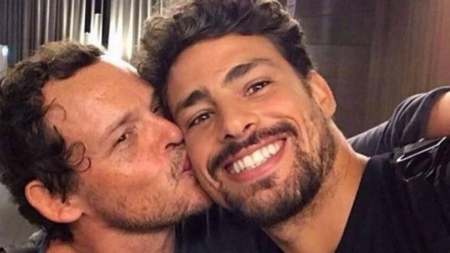 Cauã Reymond fala sobre cena de sexo com Matheus Nachtergaele