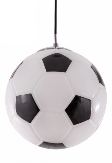 <span style="font-weight:400;">Pendente Bola De Futebol. </span><a href="https://www.madeiramadeira.com.br/pendente-bola-de-futebol-adn-mais-branco-e-preto-238479.html?_btid=d41d8cd98f00b204e9800998ecf8427e"><span style="font-weight:400;">MadeiraMadeira</span></a><span style="font-weight:400;">, R$ 225,65</span>