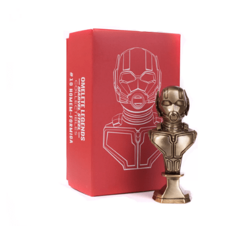 Mini-busto Homem Formiga, de metal, atura de 7 cm . <a href="https://store.omelete.com.br/sua-colecao/para-expor/bustos/homem-formiga" target="_blank" rel="noopener">Omelete Store</a>, R$ 94