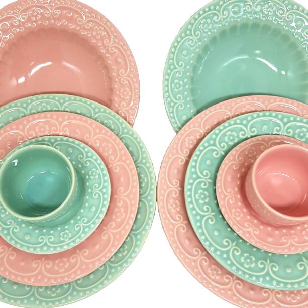 Aparelho de jantar Esparta Verde e Rosa, da Porto Brasil, com 30 pe&ccedil;as. <a href="https://www.submarino.com.br/produto/40111527/aparelho-de-jantar-porto-brasil-esparta-verde-rosa-30-pecas?pfm_carac=aparelho%20de%20jantar%2030%20pecas%20rosa&pfm_index=0&pfm_page=search&pfm_pos=grid&pfm_type=search_page%20&sellerId" target="_blank" rel="noopener">Submarino</a>, R$ 557,31<div class="GridUI-sc-1f6kp3y-0 jjTgLm ViewUI-oocyw8-6 kvewNe"><div class="ColUI-sc-1ey7nd2-0 cbMNbu ViewUI-oocyw8-6 kvewNe"><div class="ViewUI-oocyw8-6 jBViZJ"></div></div></div>