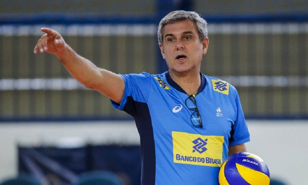 Técnico faz apelo por doações de sangue a atleta do vôlei