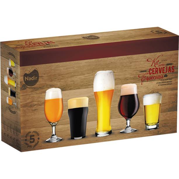 Kit para Cervejas, da Nadir Figueiredo, com cinco copos de vidro diferentes. <a href="https://www.casaevideo.com.br/conjunto-5-copos-de-cervejas-especiais-nadir/p?idsku=5263&gclid=EAIaIQobChMIguv2yP_h4wIVAgmRCh0MvAF6EAkYASABEgKcuPD_BwE" target="_blank" rel="noopener">Casa & Vídeo</a>, R$ 49,99