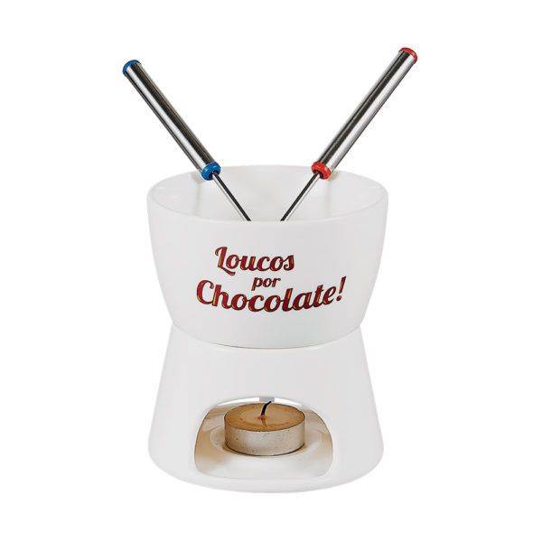 Jogo m&iacute;ni com dois garfos, de porcelana, da DM Brasil. <a href="https://www.shoptime.com.br/produto/51506829/jogo-para-fondue-350-ml-de-porcelana-02-garfos-dm-brasil-dmp4928?pfm_carac=fondue&pfm_index=1&pfm_page=search&pfm_pos=grid&pfm_type=search_page%20" target="_blank" rel="noopener">Shoptime</a>, R$ 46,30