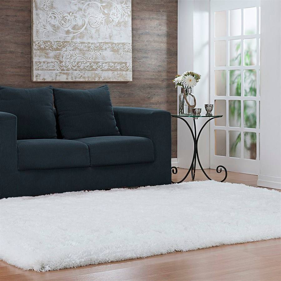 Tapete Oslo, da Niazitex, de poli&eacute;ster, 2 x 1,40 m. <a href="https://www.niazi.com.br/p/tapete+oslo+140+x+200+-+niazitex" target="_blank" rel="noopener">Niazi Chohfi</a>, R$ 465,41