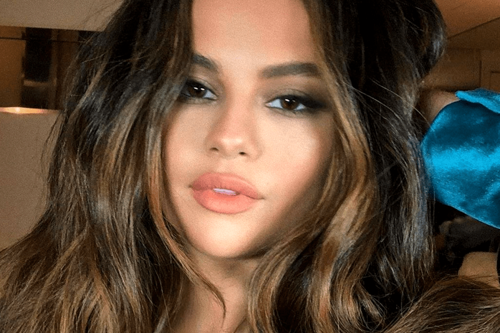 Selena Gomez fez o corte de cabelo “tendência do Instagram” e está linda