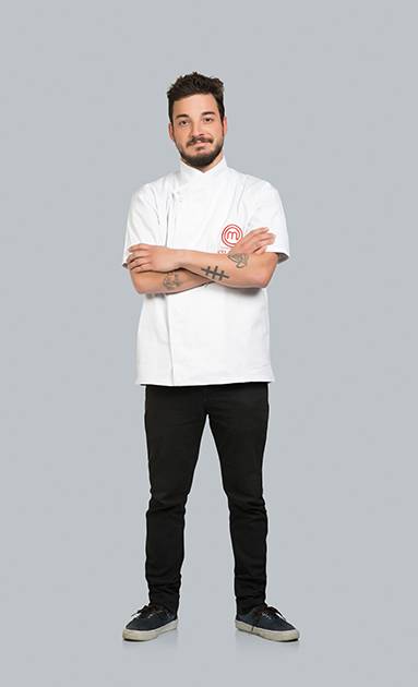 William Williges, ga&uacute;cho, cozinha profissionalmente desde os 18 anos. Aposta no talento e criatividade para surpreender os concorrentes e a audi&ecirc;ncia.