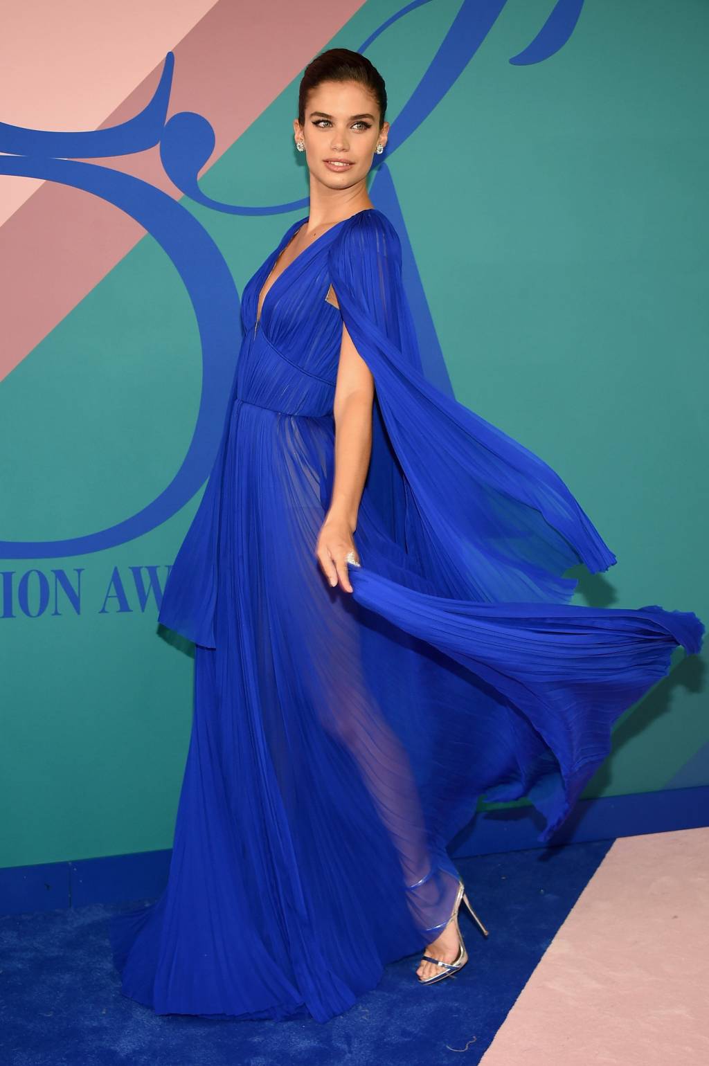 CFDA Awards: os looks das famosas no prêmio mais fashion de 2017