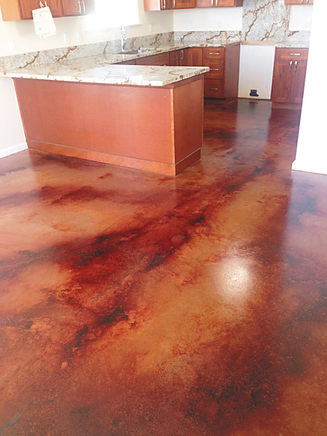 Piso de cimento queimado manchado