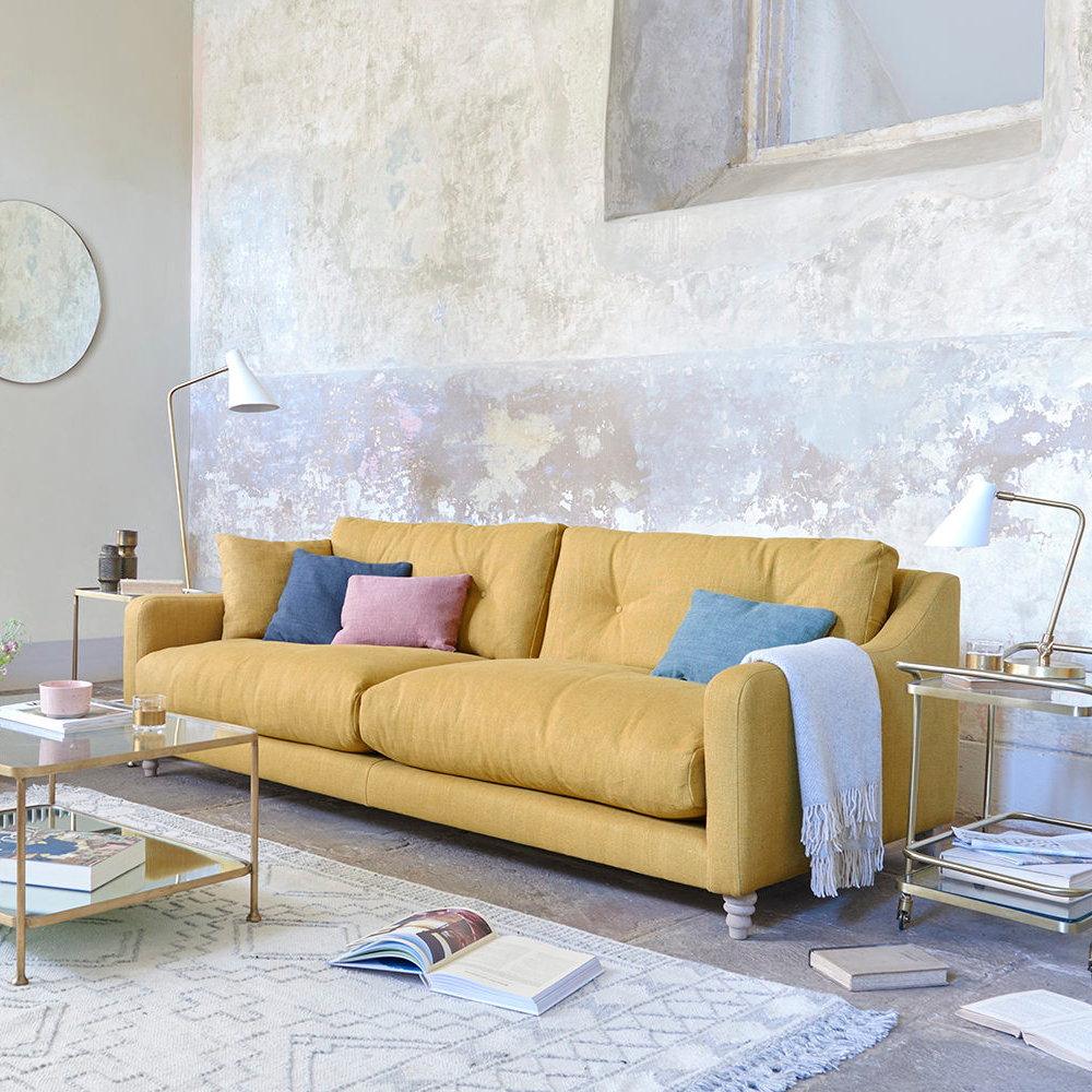 sof&aacute; amarelo mostarda