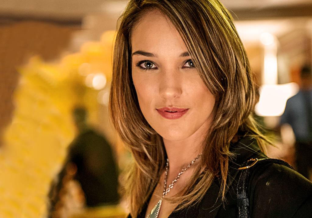 Adriana Birolli: ‘Eu namoraria, sim, um bissexual!’