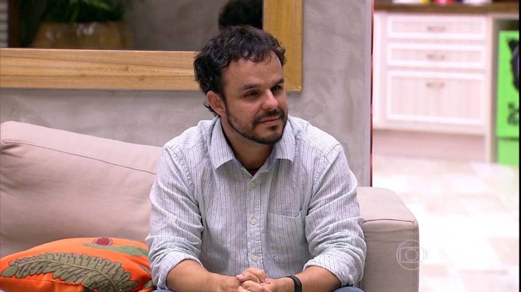 Após eliminação, Adrilles dispara:”‘Sou esquisito. Sofro pelas mulheres’