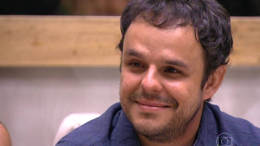 Faltando uma semana para o fim do BBB15, Adrilles deixa o programa com 65%