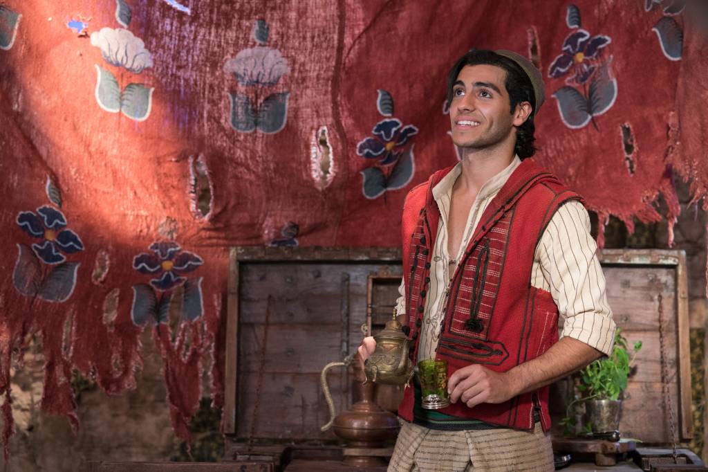 Você não vai acreditar em quem é o dublador do Aladdin no novo filme