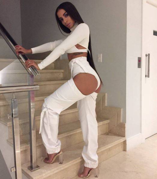 Os looks e a performance de Anitta no Prêmio Multishow 2017