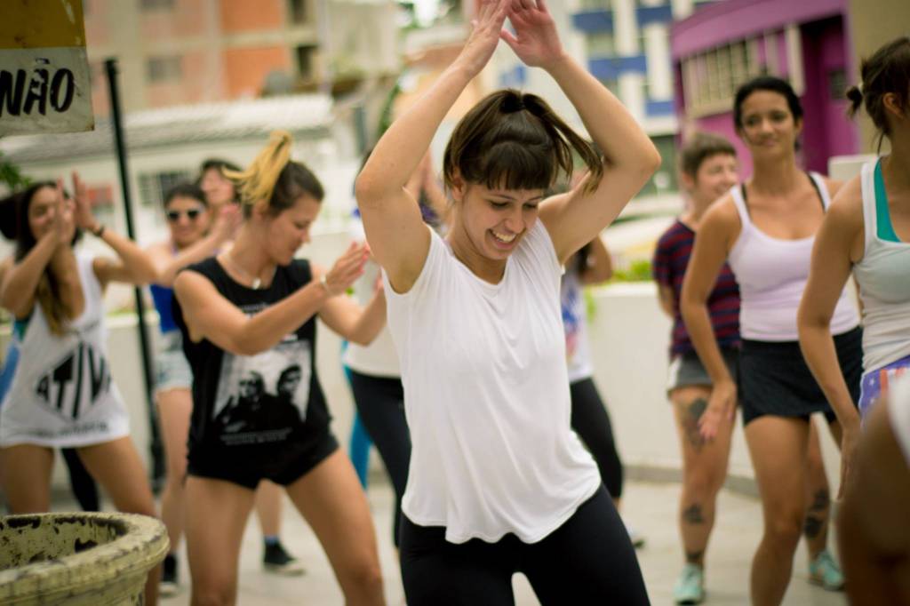 Bunda Dura Não Treme: grupo de dança dá força a garotas de Curitiba