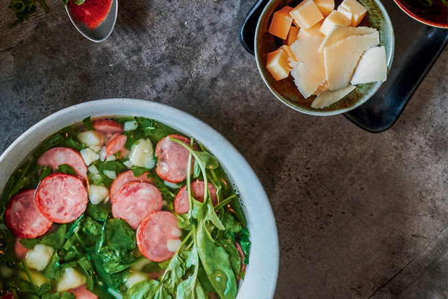 Receita de caldo verde com lingui&ccedil;a