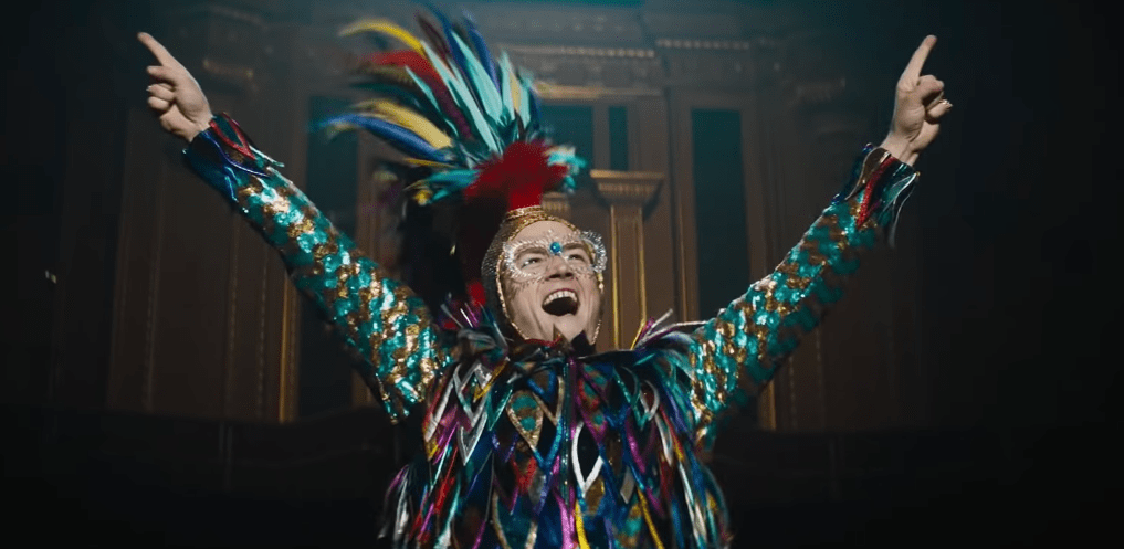 “Rocketman”, filme sobre Elton John, ganha trailer surpreendente