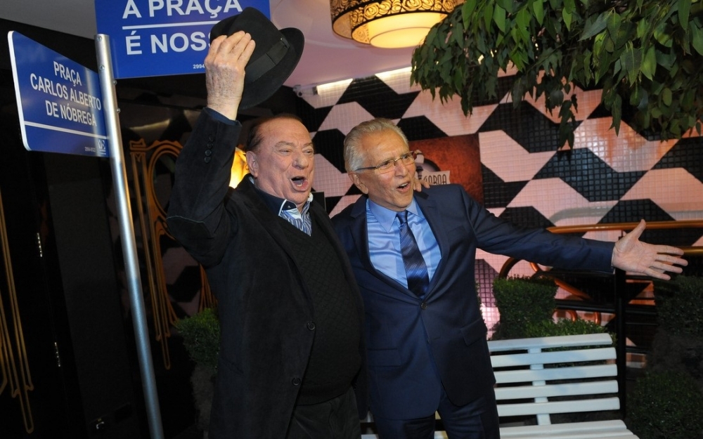 Famosos comemoram os 60 anos de carreira de Carlos Alberto de Nóbrega