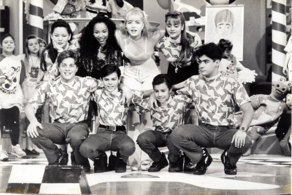 Angélica parabeniza Juliana Silveira e relembra época de Angelicat