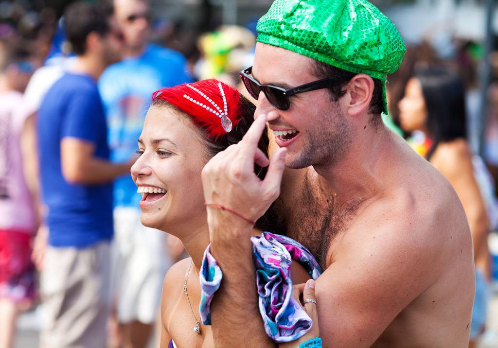 Motivos para não fugir de um amor de Carnaval