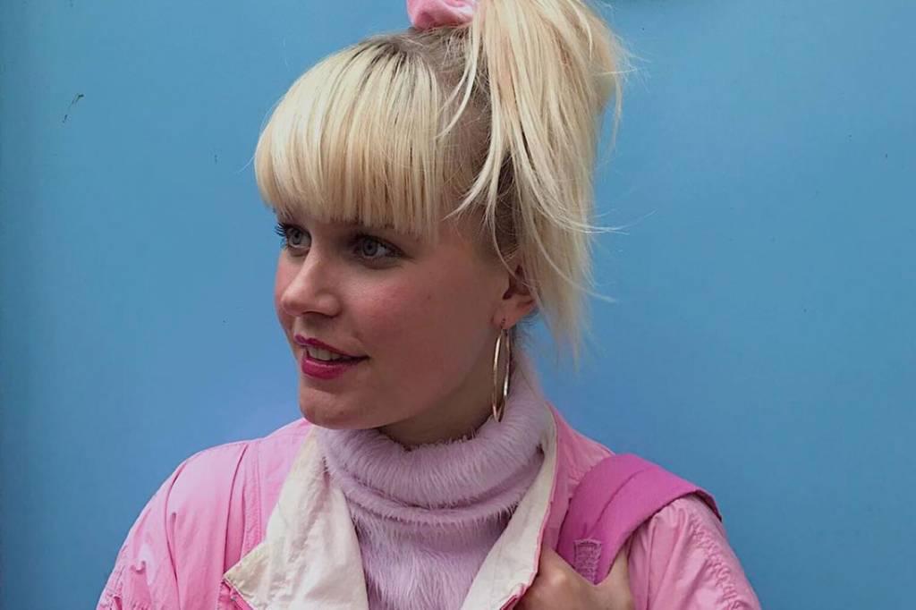 É quase impossível saber quem é a sósia e quem é a Xuxa