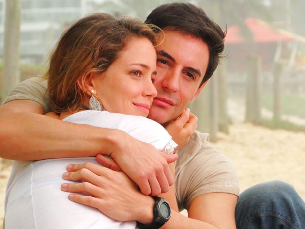 Cheias de Charme: Rosário e Inácio se casam