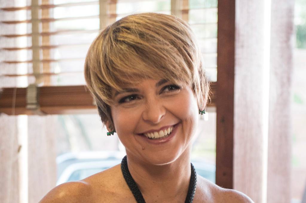 Claudia Abreu estreia como roteirista em série infantil