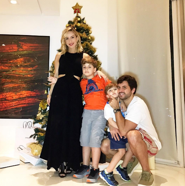 Claudia Leitte e Márcio Pedreira com os filhos