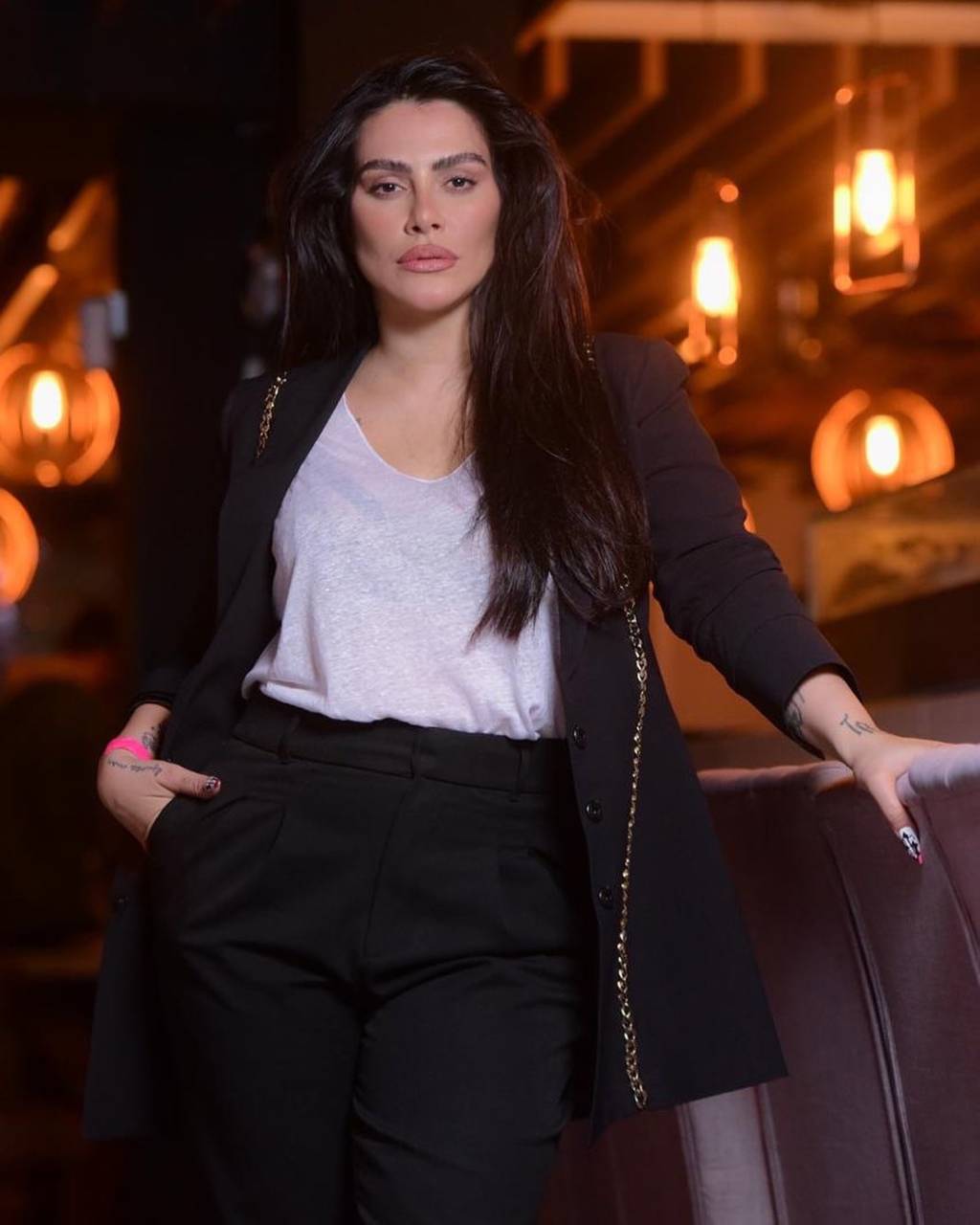 Cleo diz que não está tentando emagrecer, mas quer entender sua compulsão