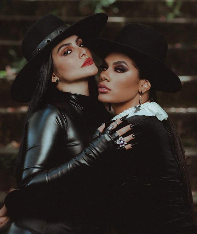 Cleo e Pocah viram bruxas maravilhosas no lindo clipe de ‘Queima’