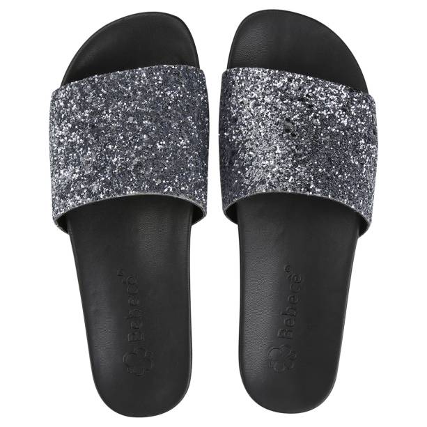 <span>Chinelo, <strong>Bebecê</strong>,</span><span> R$ 93,42</span>