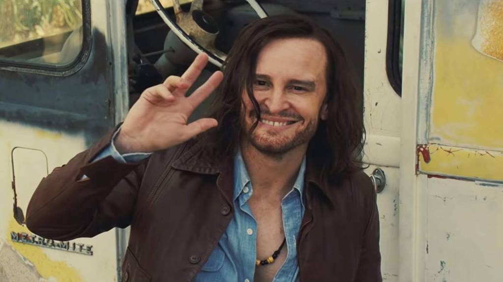 Charles Manson é vivido pelo mesmo ator em filme de Tarantino e Mindhunter