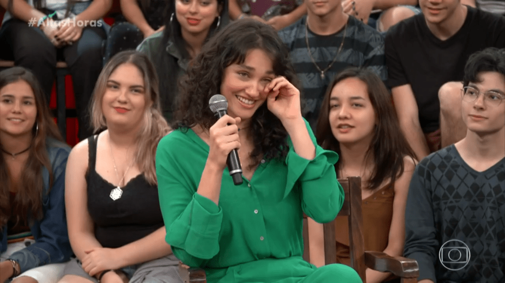 Débora Nascimento sobre parto: ‘após 16 horas fiz cesárea e foi lindo’