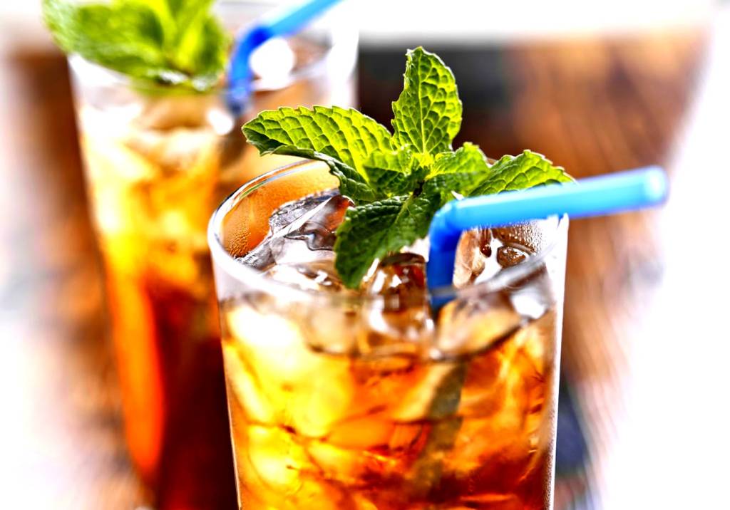 Turbine a dieta com o chá de abacaxi e gengibre