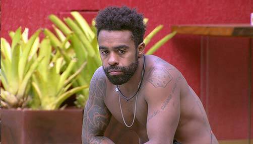Douglas é o segundo eliminado do BBB 15 com 63% dos votos
