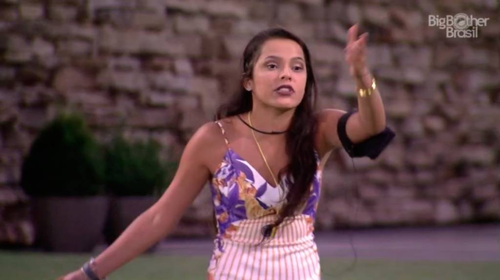 emilly-discute-com-mayara-bbb17 emilly-discute-com-mayara-bbb17